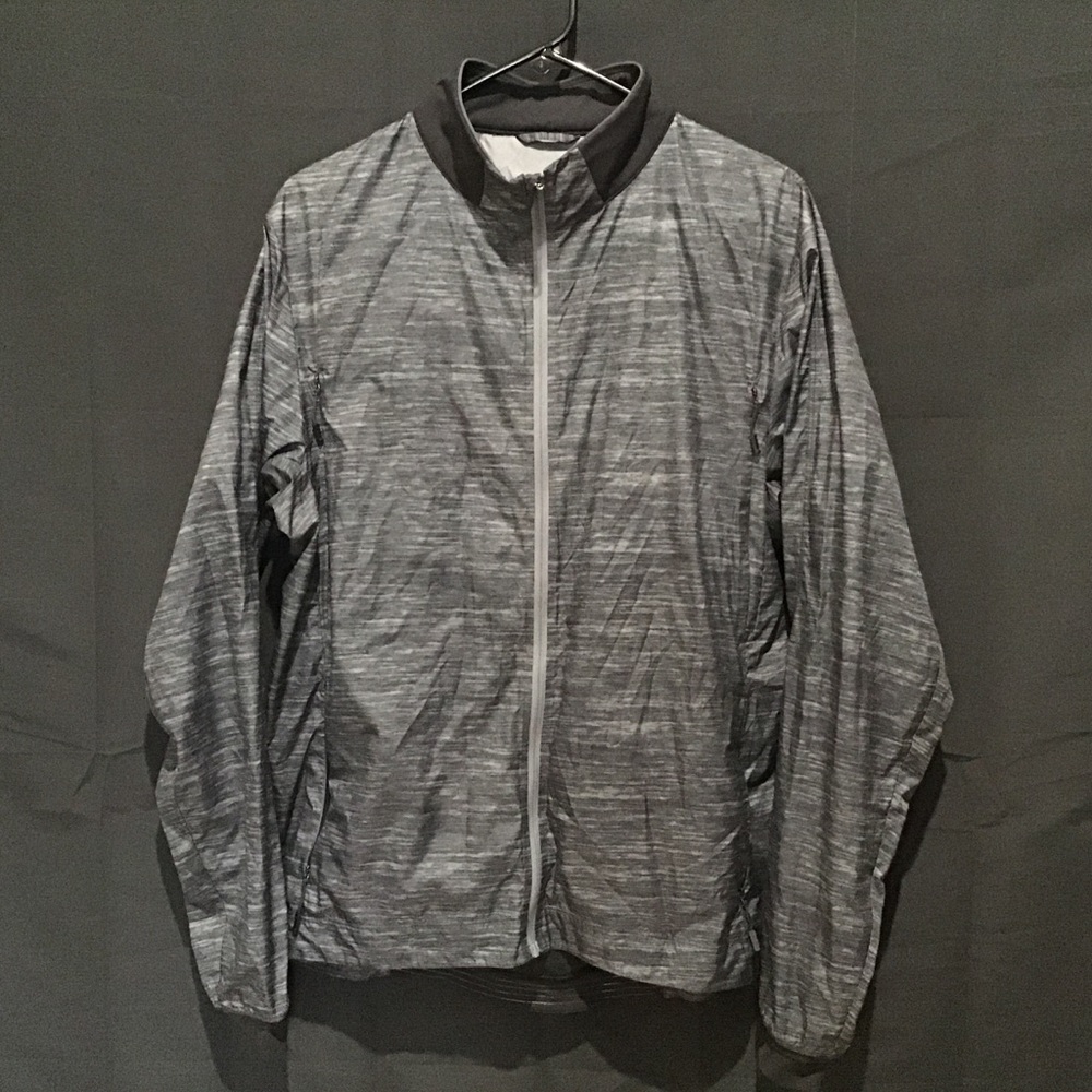 Lululemon wind breaker jacket